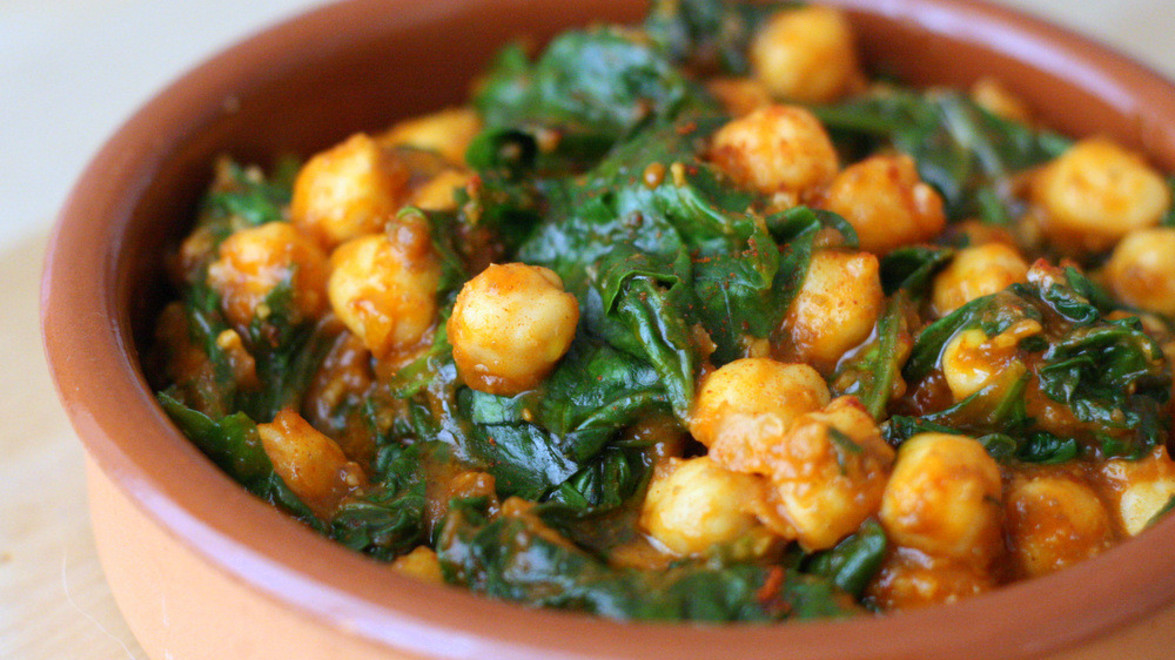 IYP Recipes: Spanish Spinach with Chickpeas