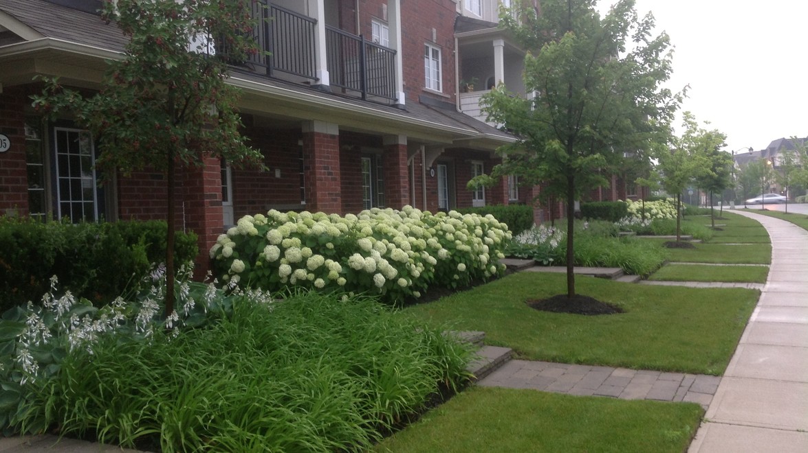 7 Tips To Enhance The Curb Appeal Of Your Condominium